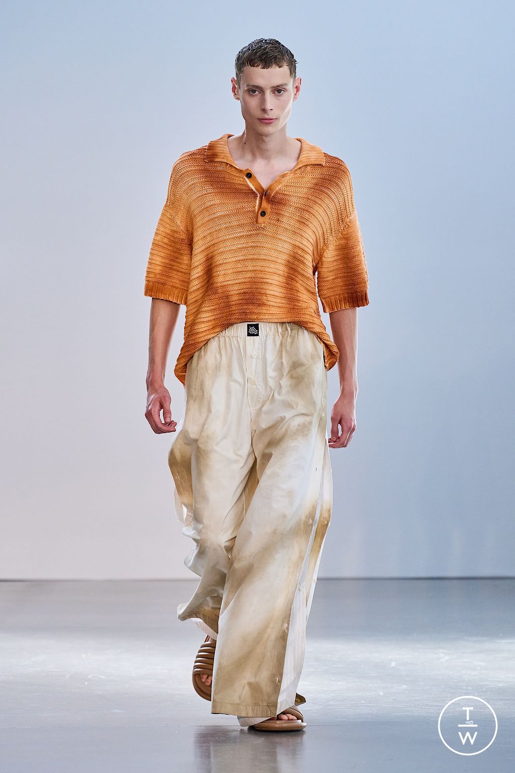 Fashion Week Milan Spring/Summer 2023 look 21 from the Federico Cina collection menswear
