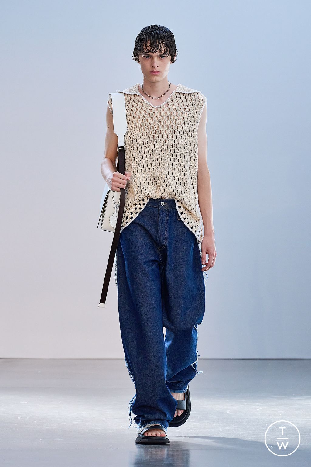 Fashion Week Milan Spring/Summer 2023 look 28 de la collection Federico Cina menswear