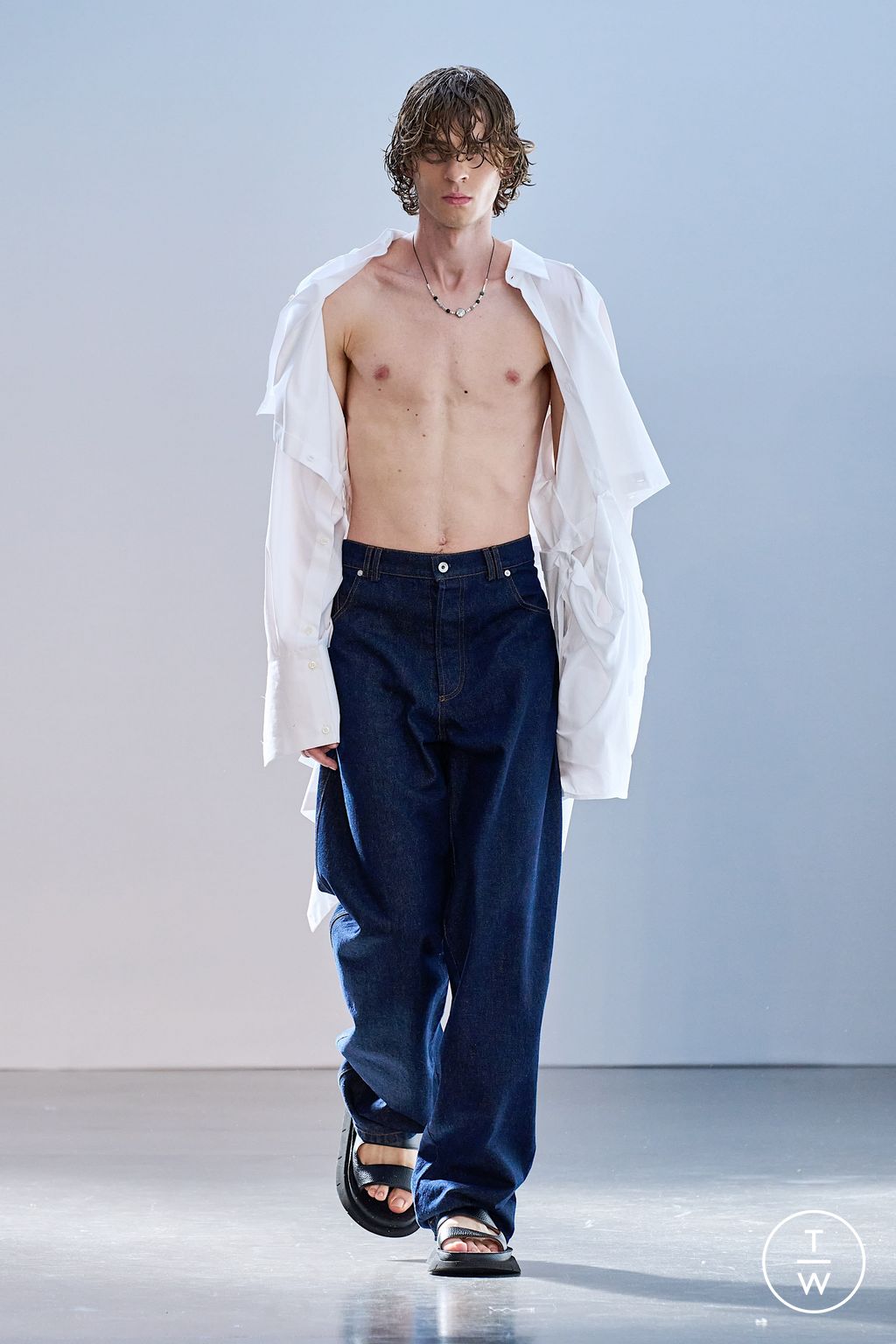 Fashion Week Milan Spring/Summer 2023 look 33 from the Federico Cina collection menswear
