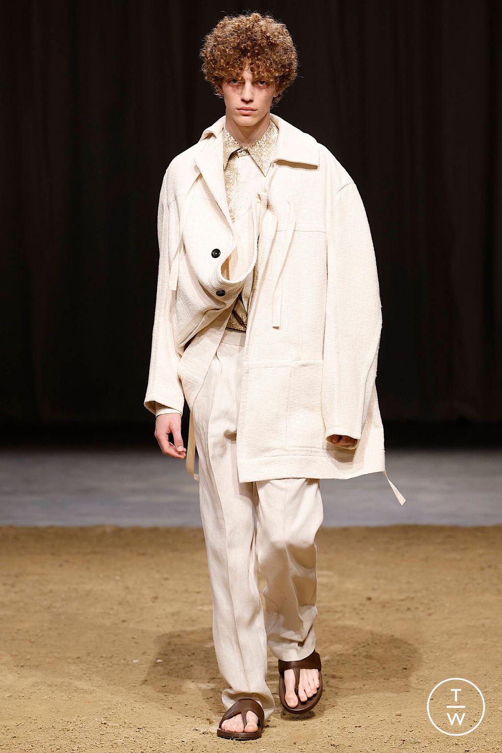 Fashion Week Milan Spring/Summer 2024 look 9 from the Federico Cina collection menswear