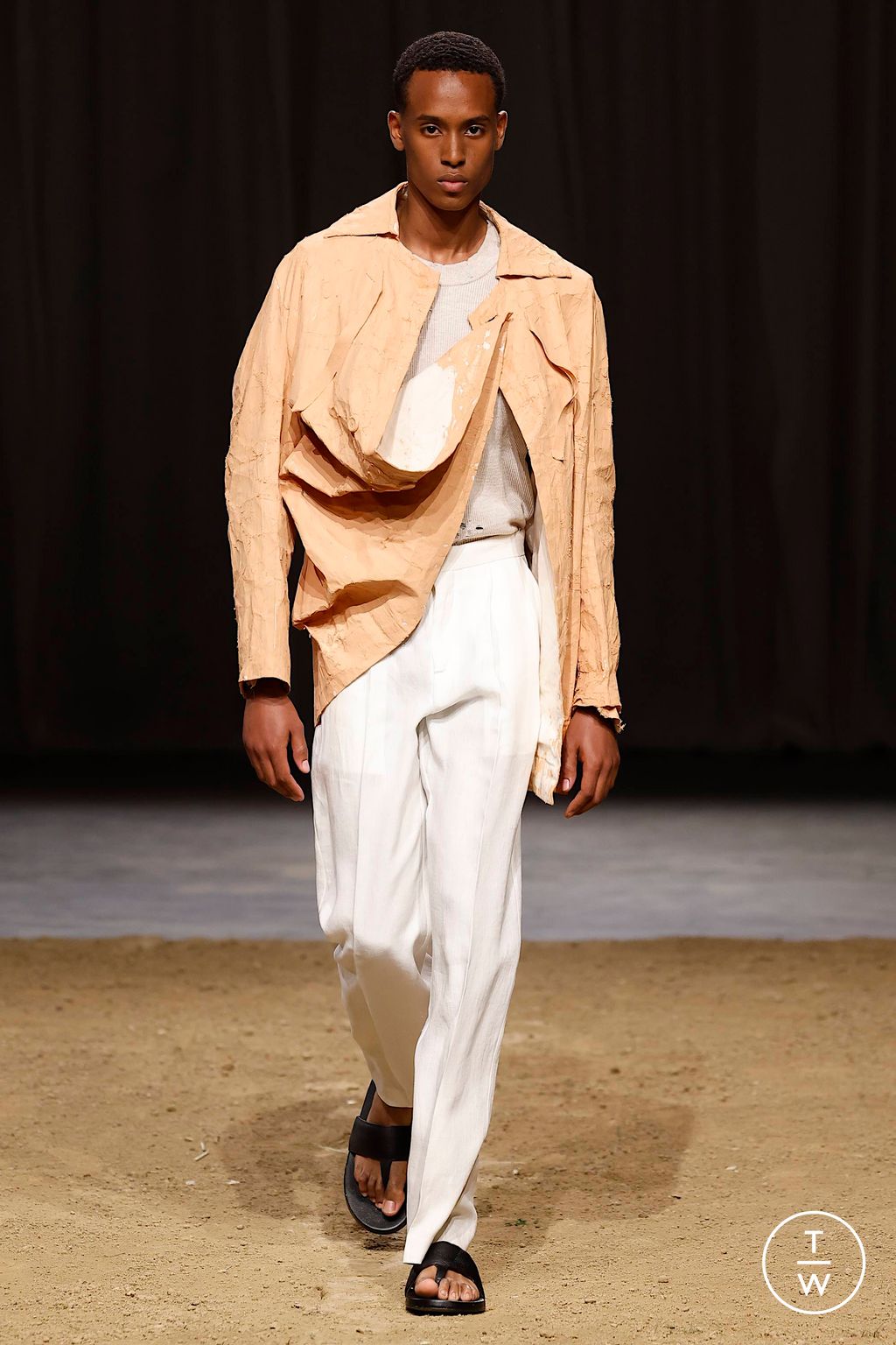 Fashion Week Milan Spring/Summer 2024 look 15 from the Federico Cina collection menswear