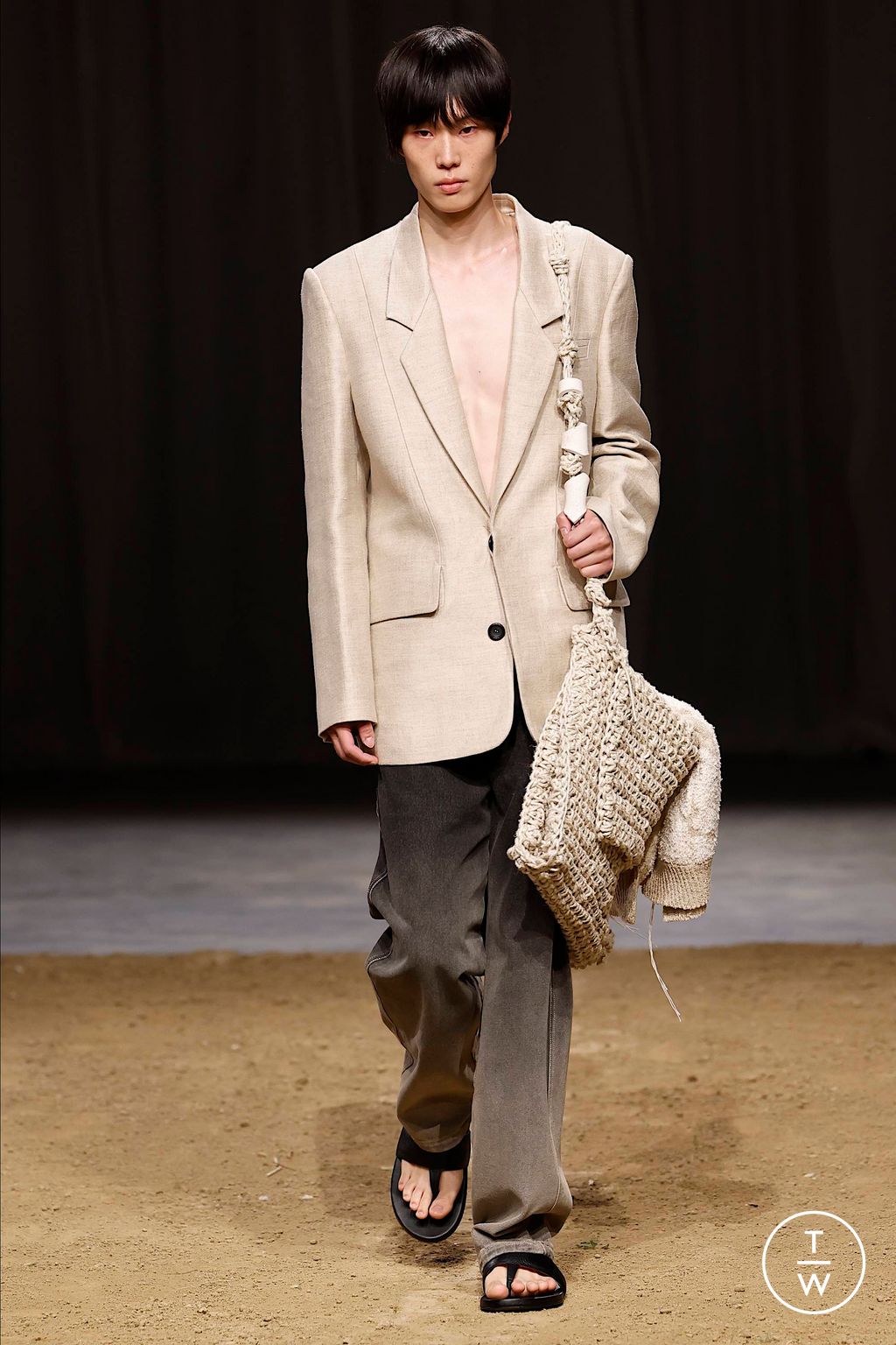 Fashion Week Milan Spring/Summer 2024 look 20 from the Federico Cina collection menswear