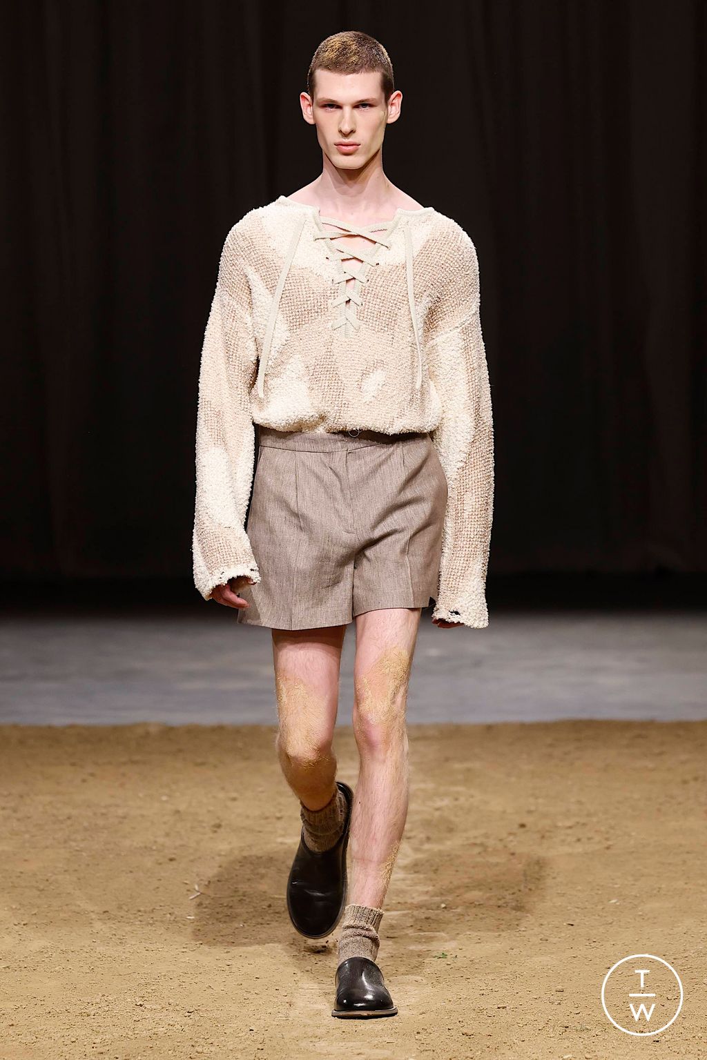 Fashion Week Milan Spring/Summer 2024 look 29 from the Federico Cina collection menswear
