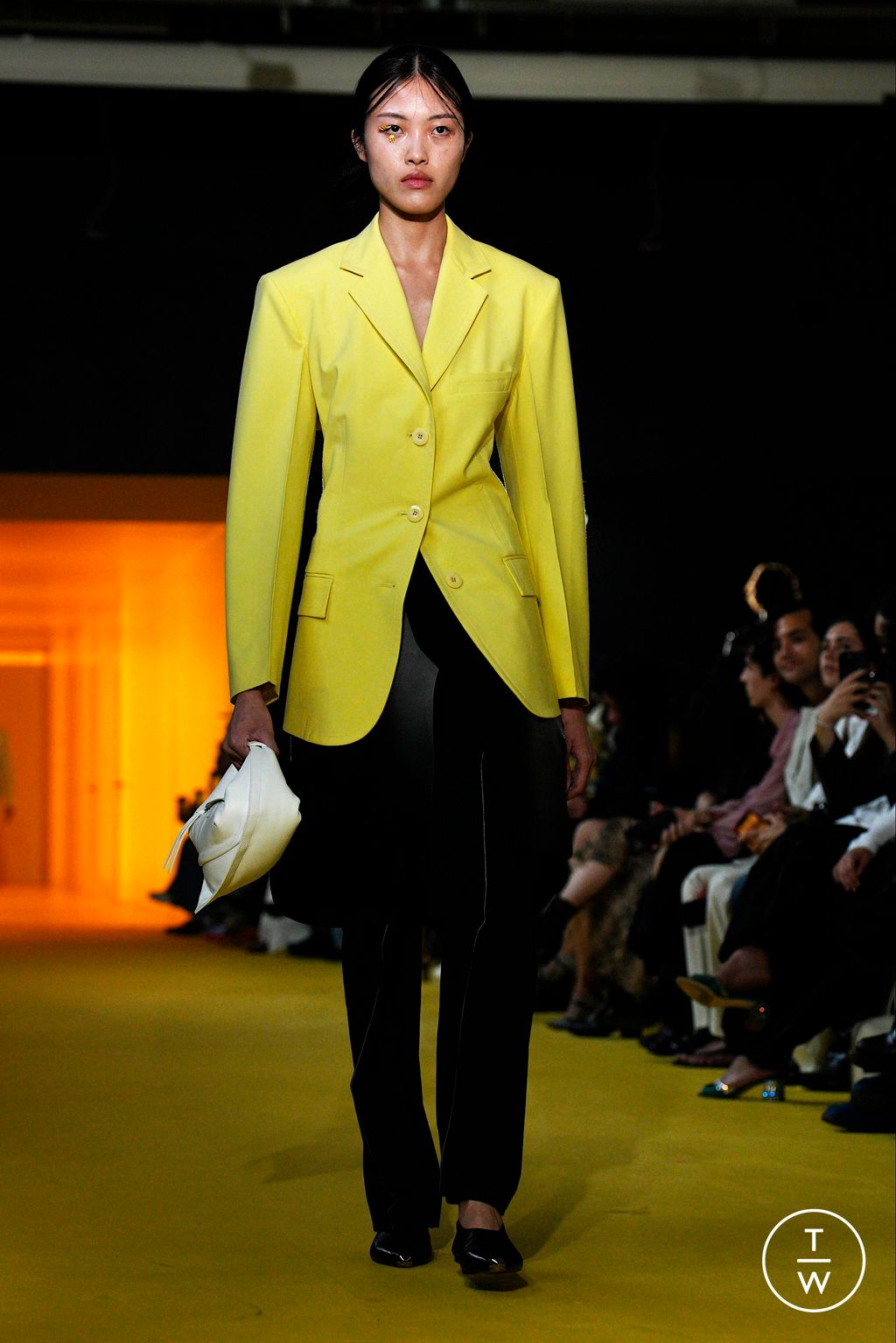 Fashion Week Milan Spring-Summer 2025 look 16 from the Federico Cina collection womenswear