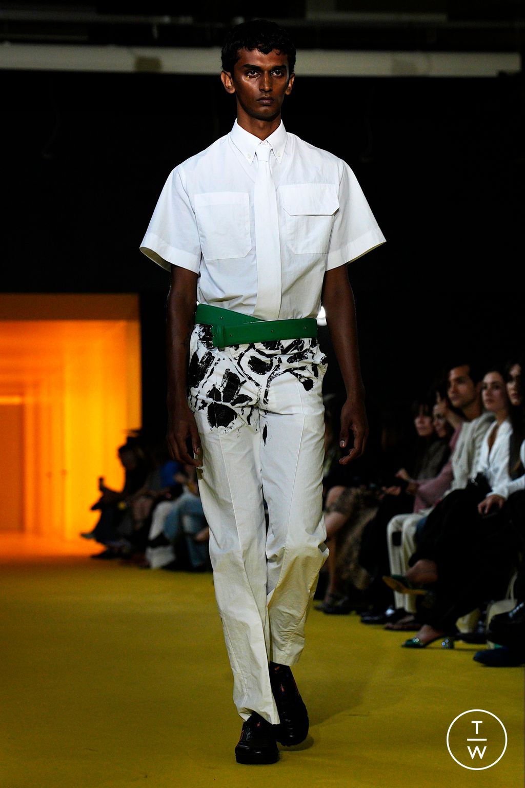 Fashion Week Milan Spring/Summer 2025 look 24 from the Federico Cina collection womenswear