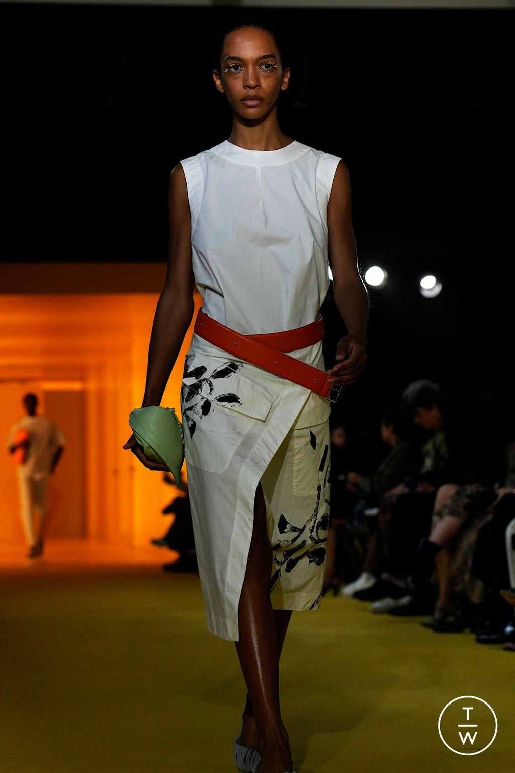 Fashion Week Milan Spring/Summer 2025 look 15 from the Federico Cina collection womenswear