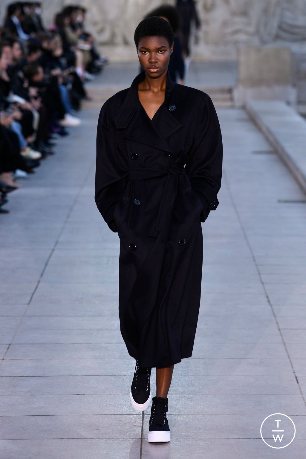 Fashion Week Paris Spring/Summer 2023 look 33 from the Akris collection womenswear