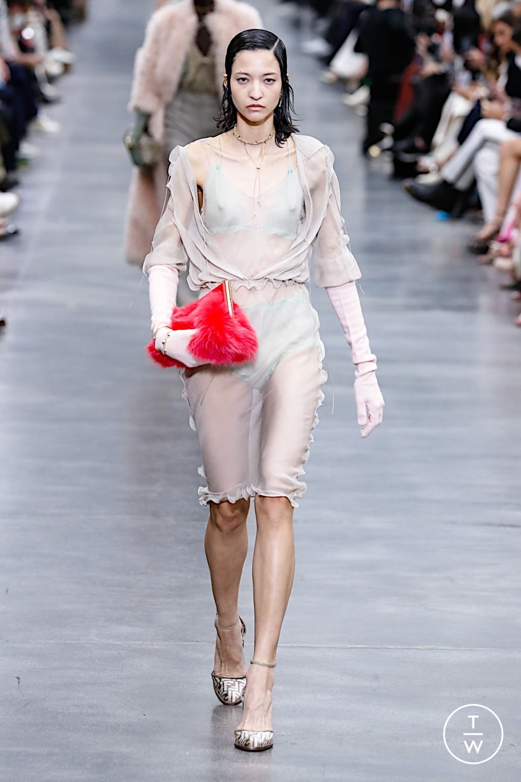 Fashion Week Milan Fall/Winter 2022 look 5 from the Fendi collection womenswear