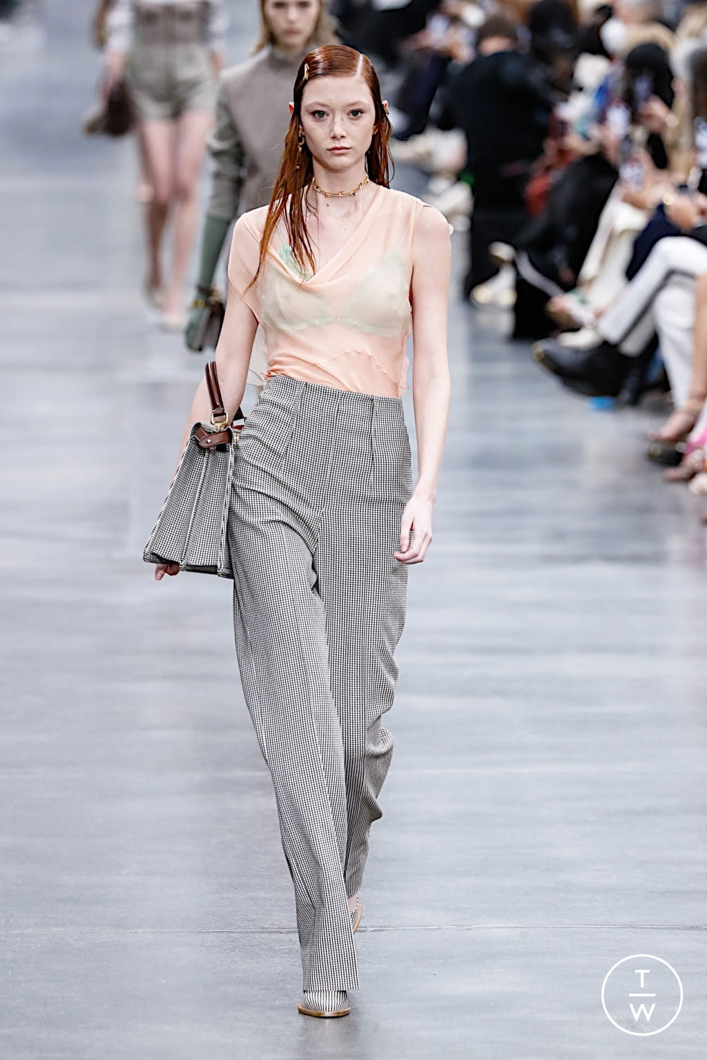 Fashion Week Milan Fall/Winter 2022 look 17 from the Fendi collection womenswear