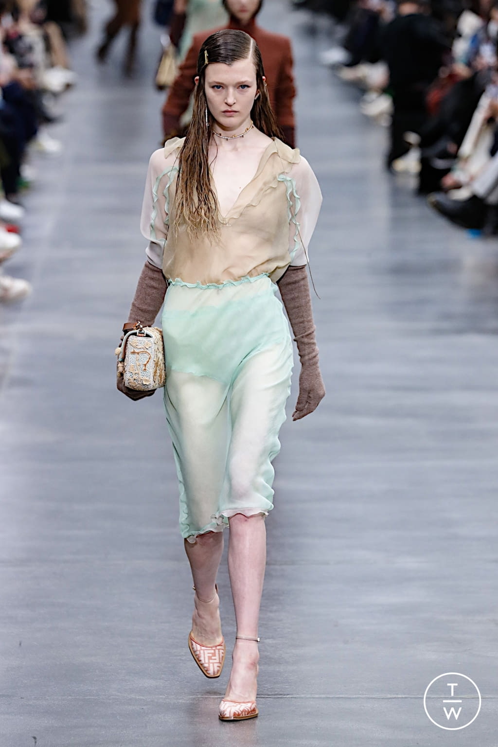 Fashion Week Milan Fall/Winter 2022 look 20 from the Fendi collection womenswear