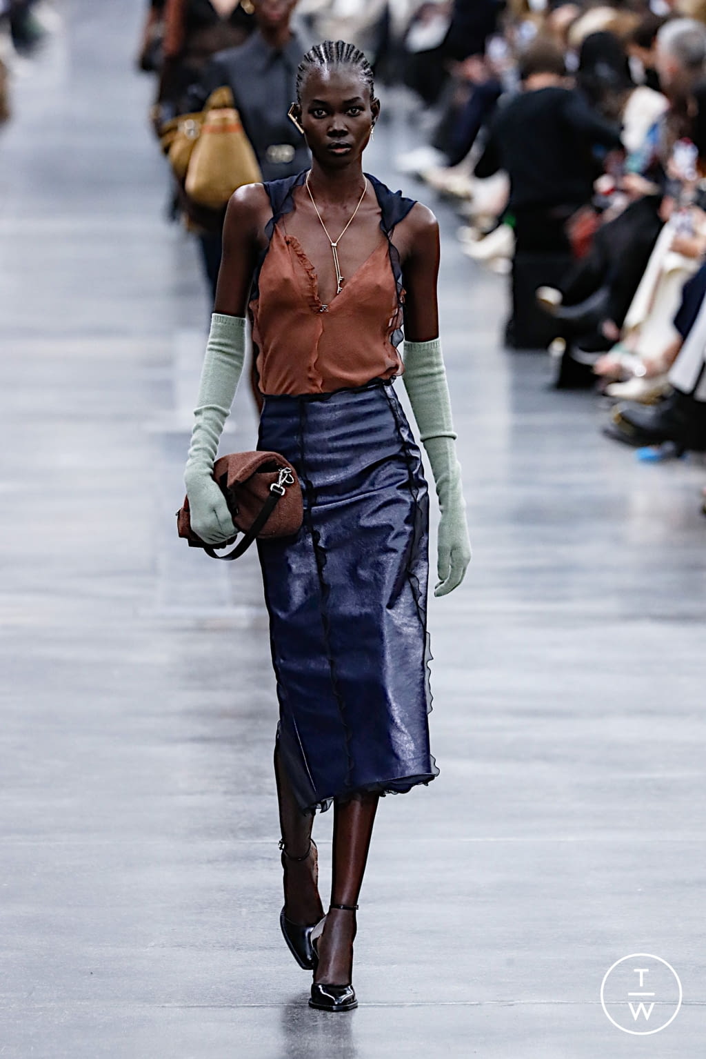 Fashion Week Milan Fall/Winter 2022 look 31 from the Fendi collection womenswear