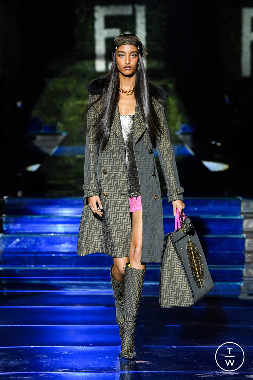 Fashion Week Milan Spring/Summer 2022 look 25 from the Versace by Fendi - Fendi by Versace collection womenswear