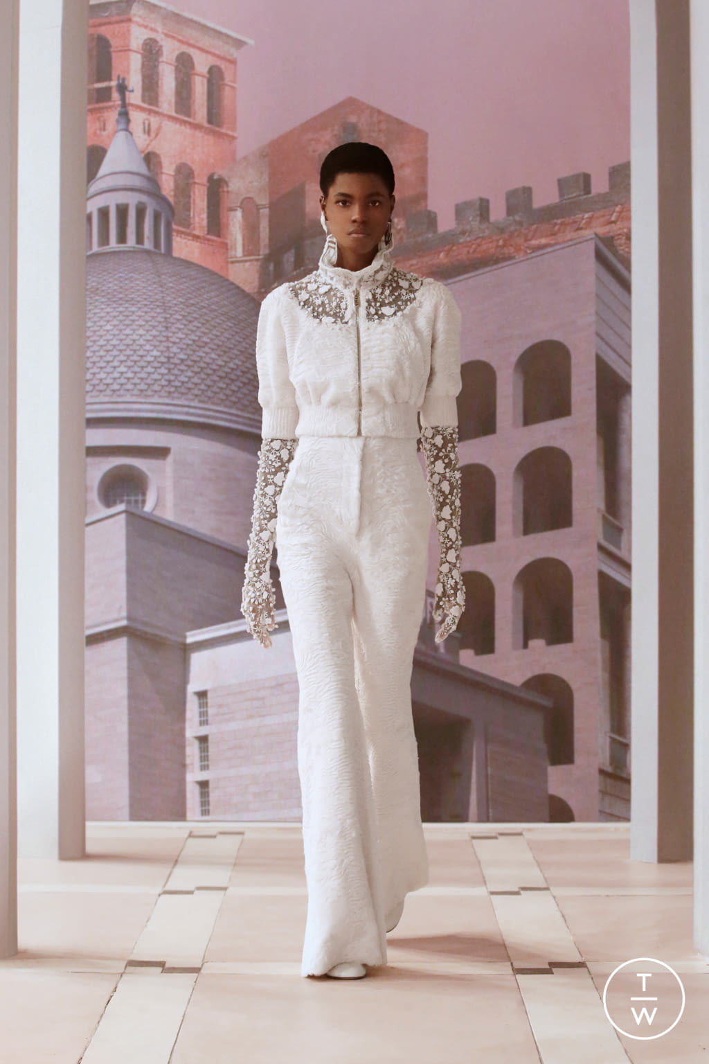 Fashion Week Paris Fall/Winter 2021 look 11 from the Fendi collection couture