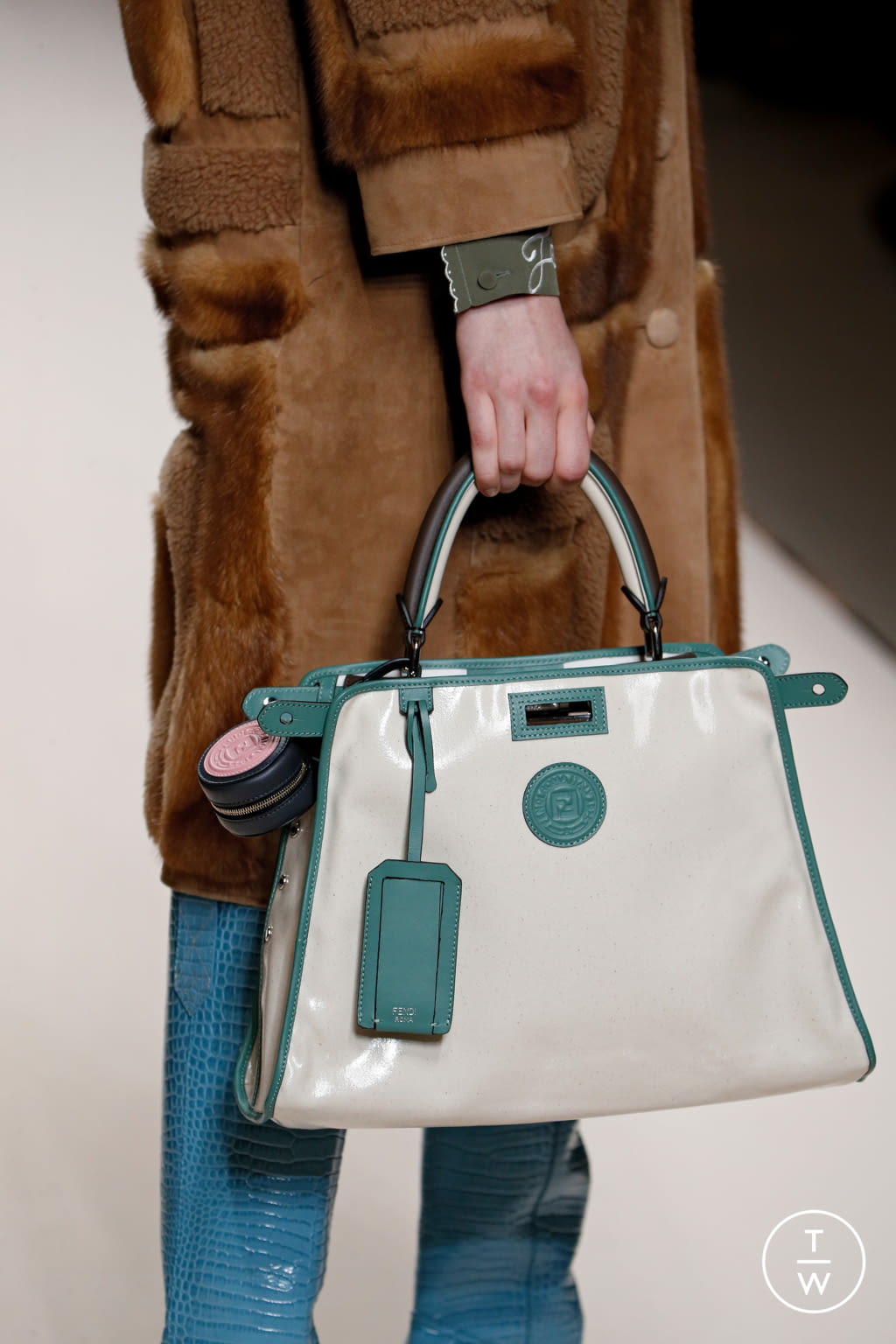 Fashion Week Milan Fall/Winter 2018 look 16 from the Fendi collection womenswear accessories