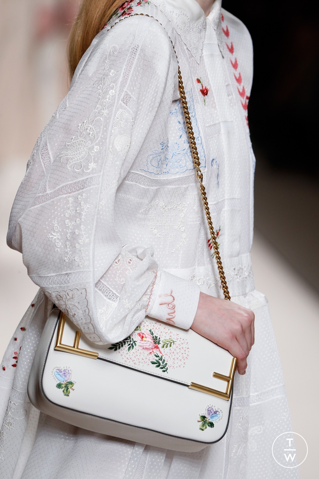 Fashion Week Milan Fall/Winter 2018 look 37 from the Fendi collection womenswear accessories