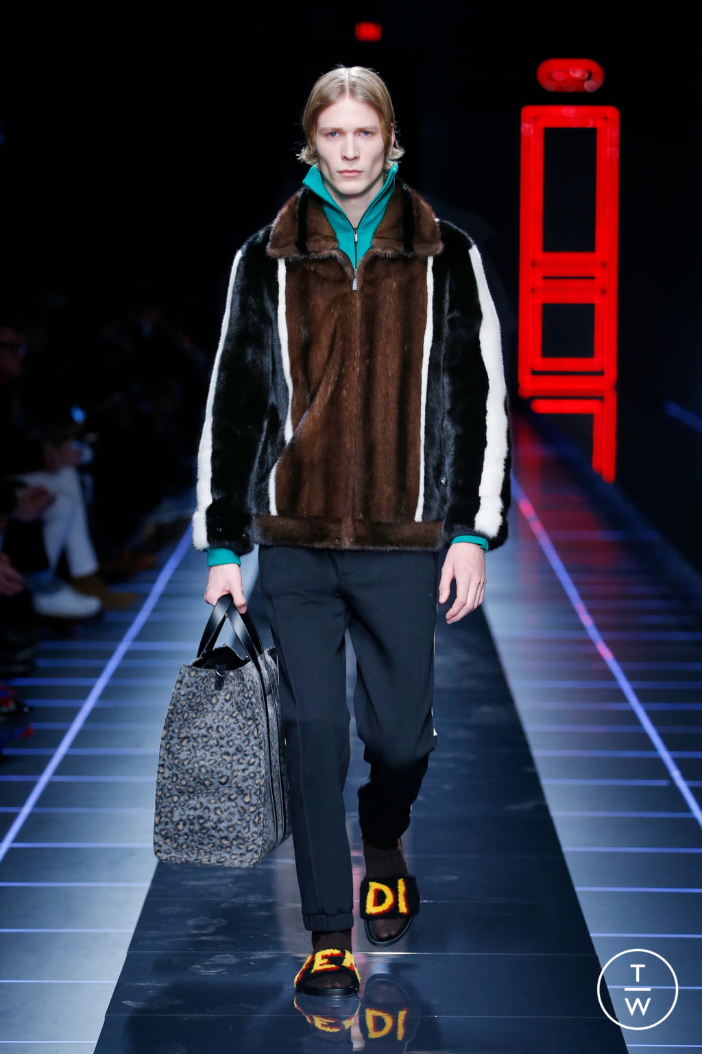 Fashion Week Milan Fall/Winter 2017 look 3 from the Fendi collection 男装