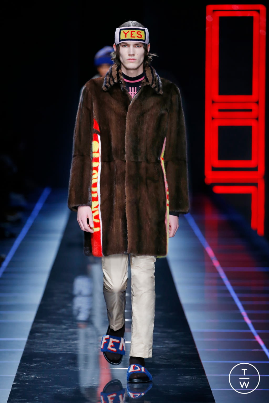 Fashion Week Milan Fall/Winter 2017 look 10 from the Fendi collection 男装