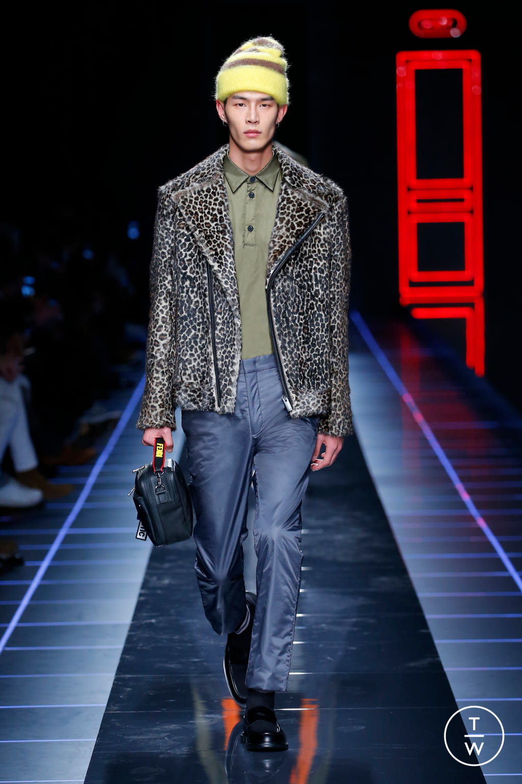 Fashion Week Milan Fall/Winter 2017 look 12 from the Fendi collection 男装