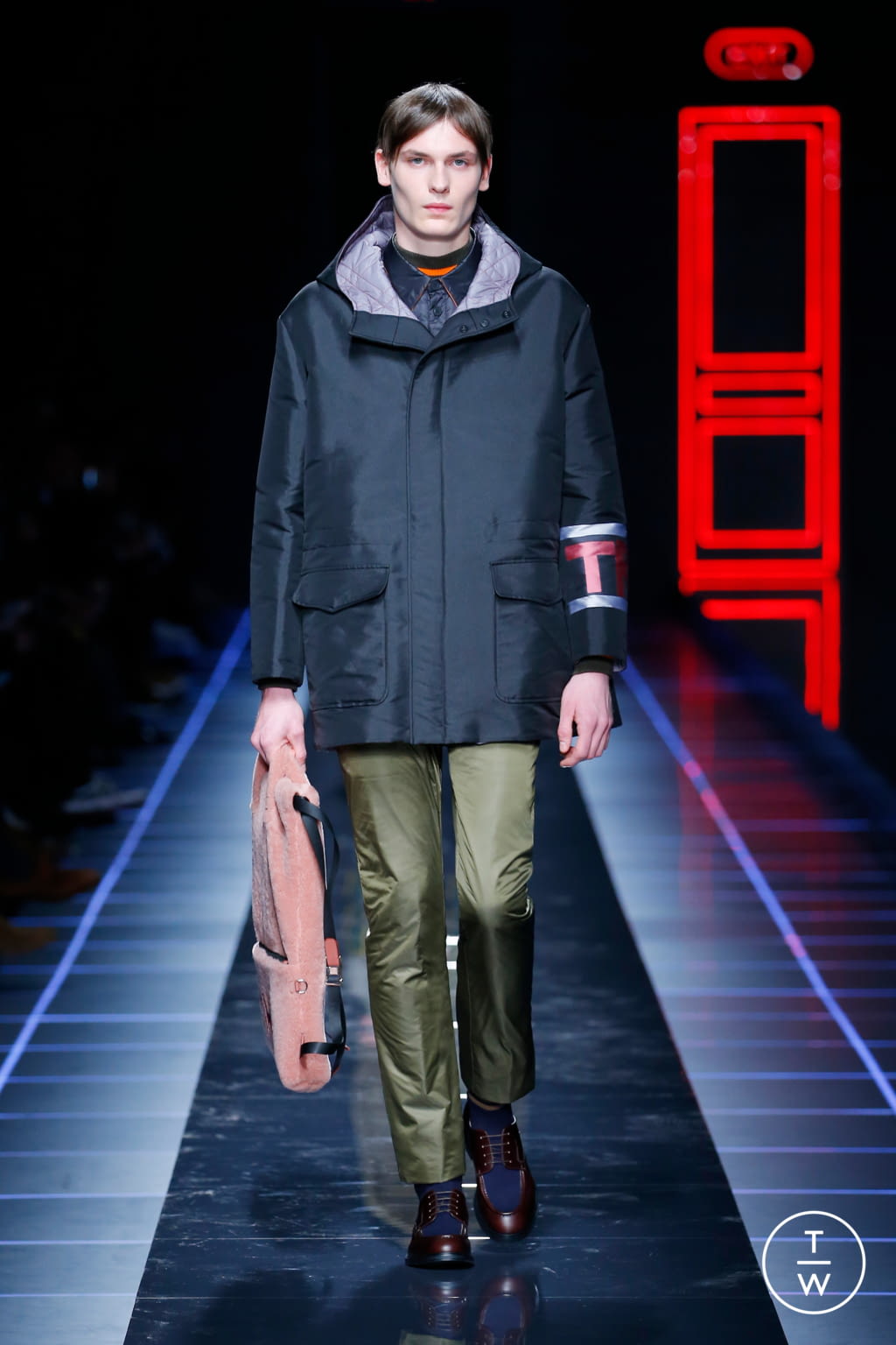 Fashion Week Milan Fall/Winter 2017 look 16 from the Fendi collection 男装