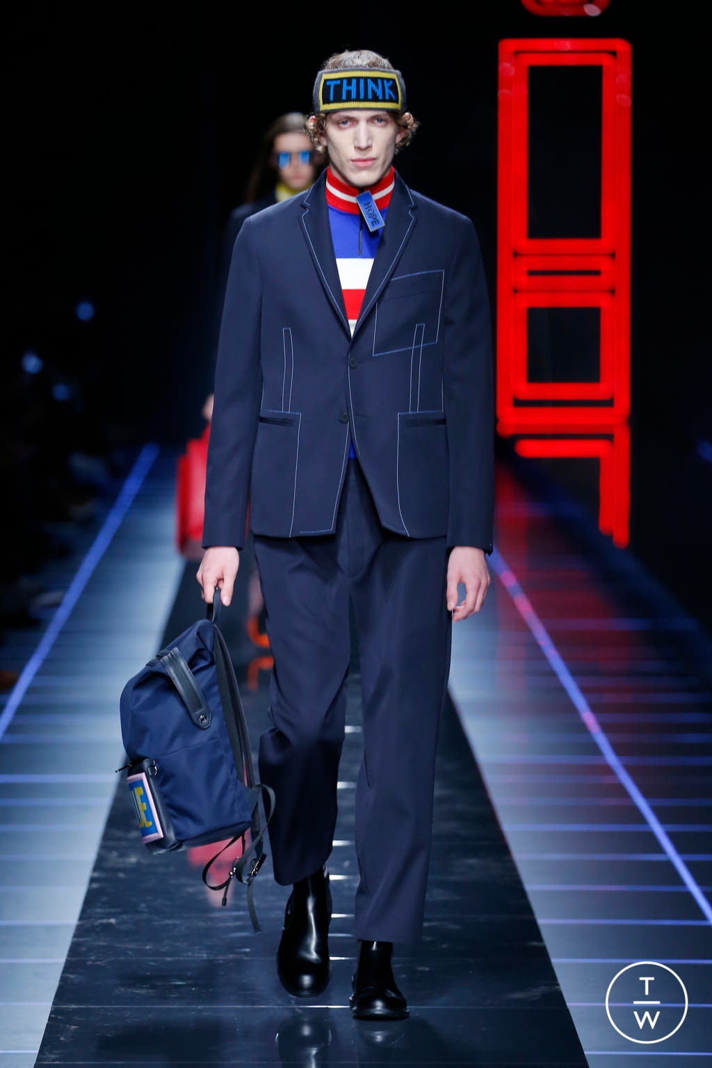 Fashion Week Milan Fall/Winter 2017 look 33 from the Fendi collection 男装