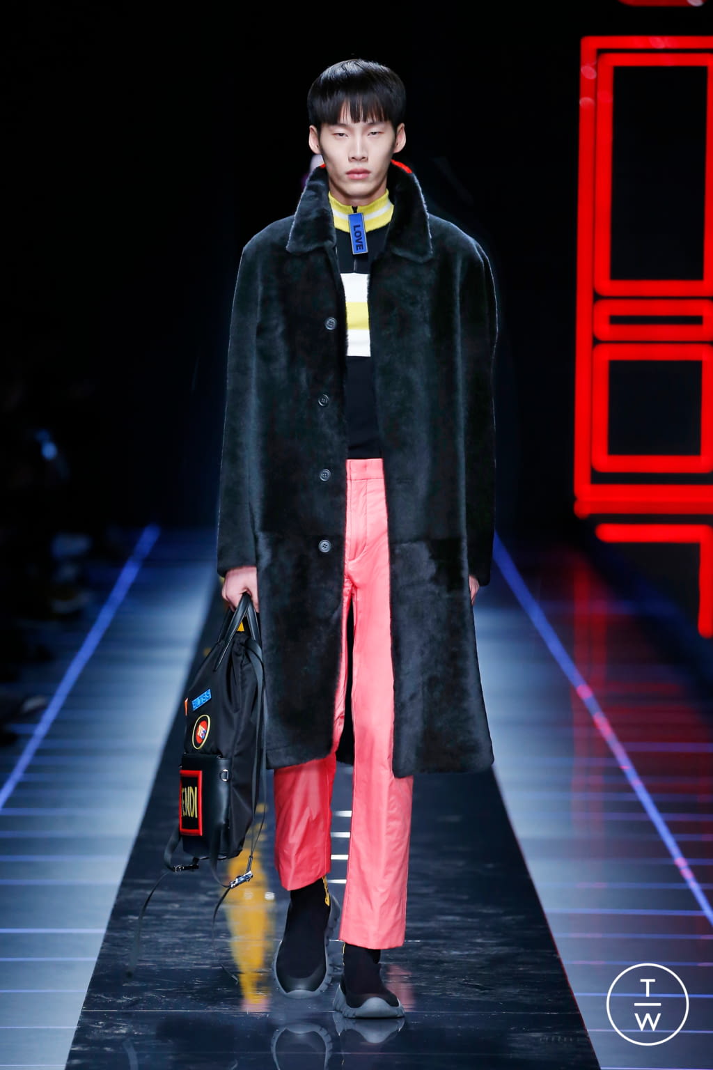 Fashion Week Milan Fall/Winter 2017 look 41 from the Fendi collection menswear