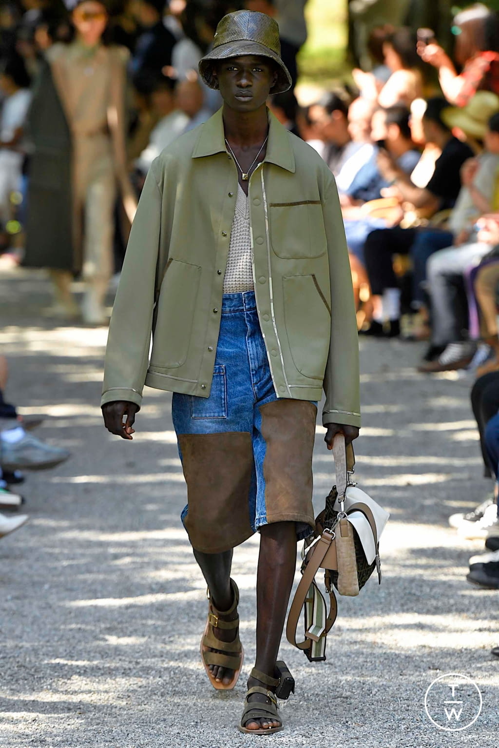 Fashion Week Milan Spring/Summer 2020 look 7 from the Fendi collection 男装