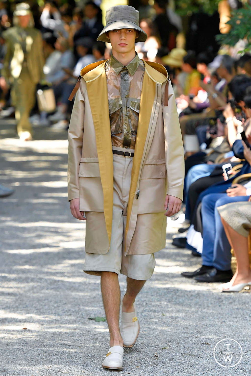Fashion Week Milan Spring/Summer 2020 look 14 from the Fendi collection 男装