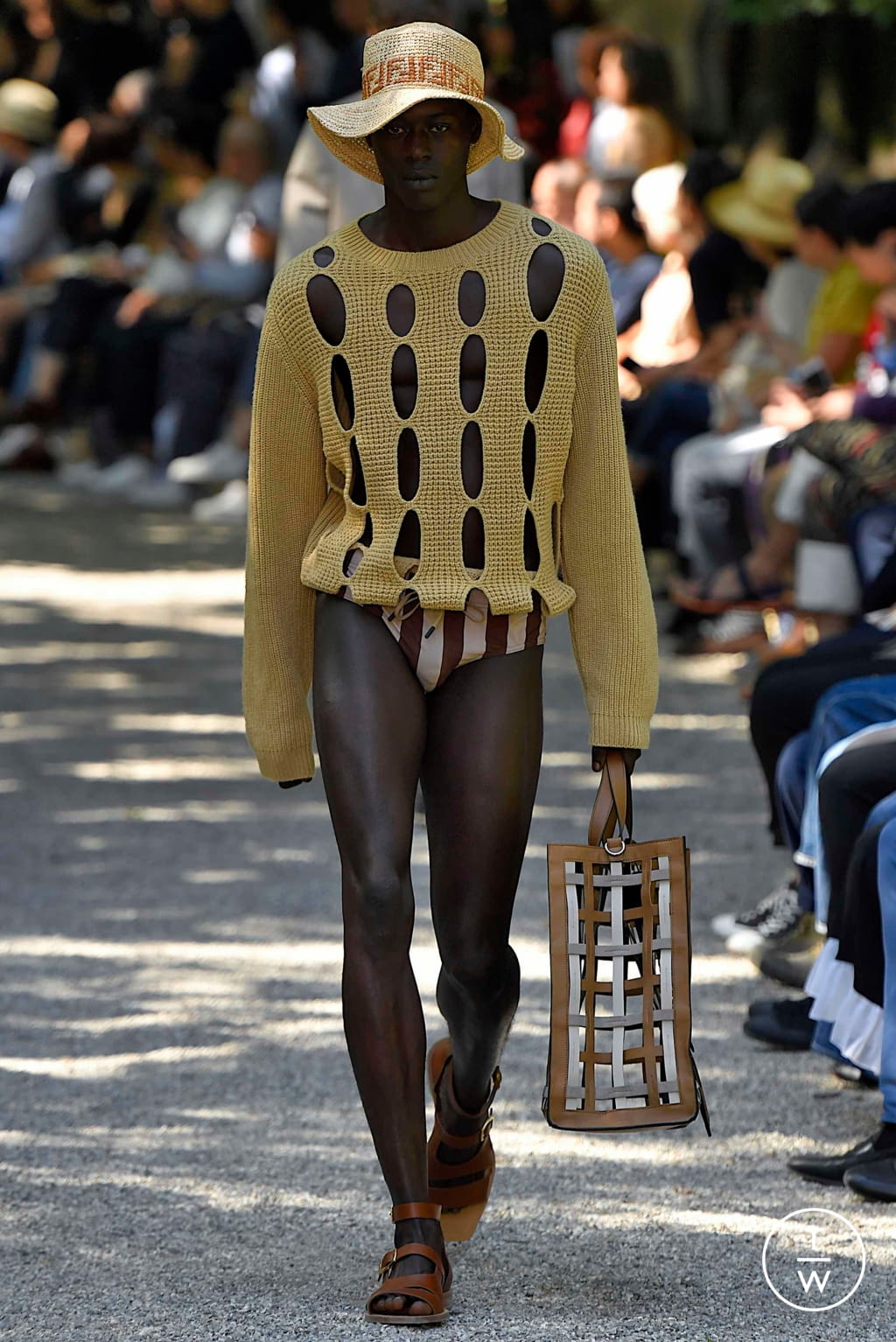 Fashion Week Milan Spring/Summer 2020 look 45 de la collection Fendi menswear