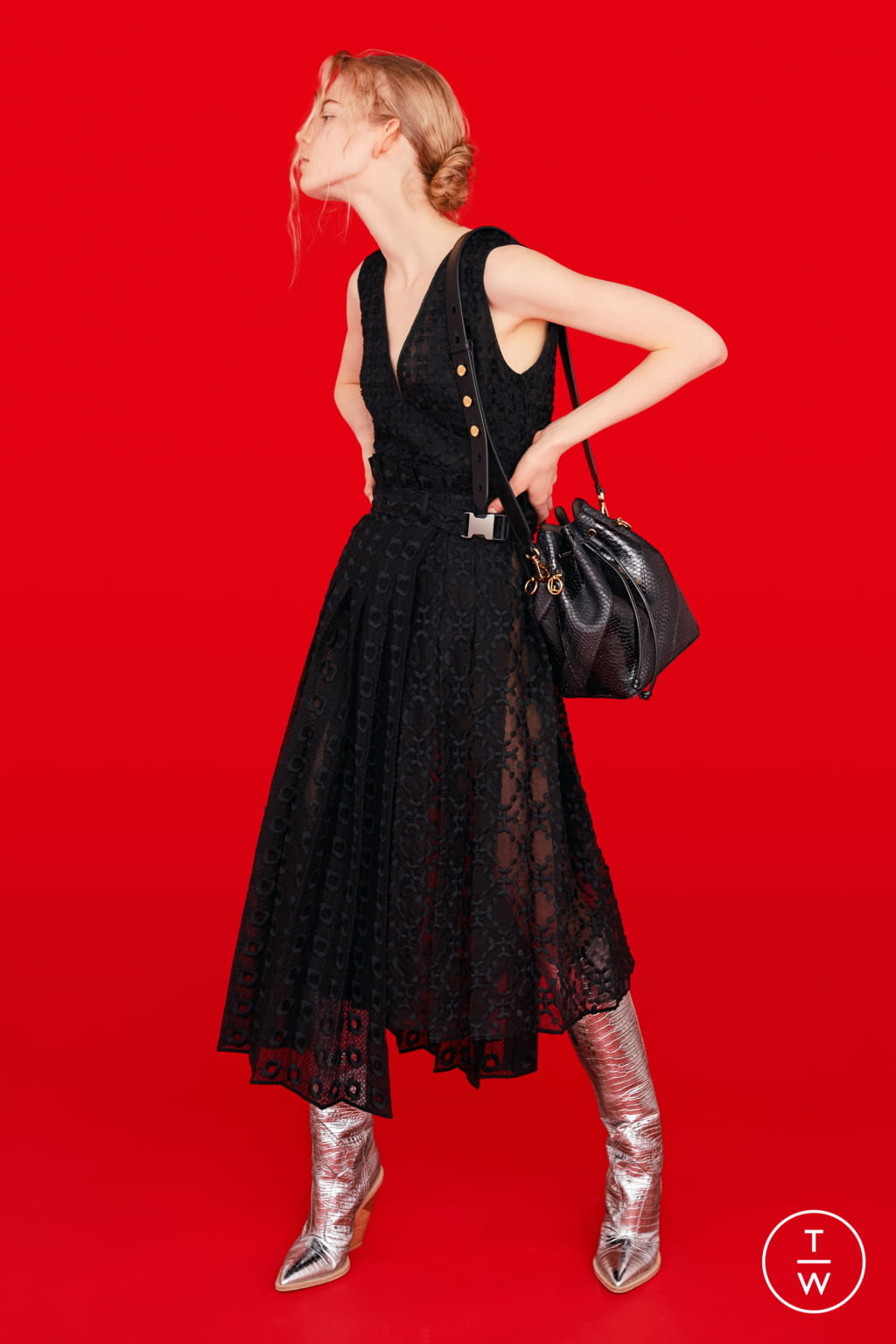 Fashion Week Milan Resort 2019 look 25 from the Fendi collection womenswear