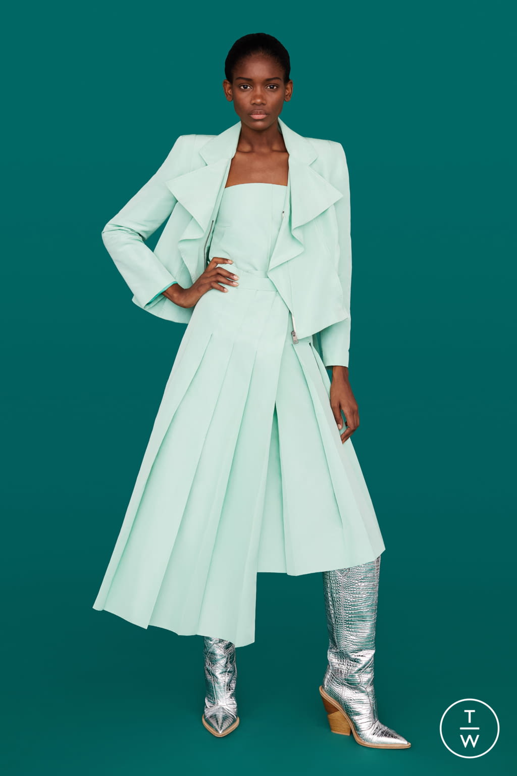 Fashion Week Milan Resort 2019 look 35 from the Fendi collection womenswear