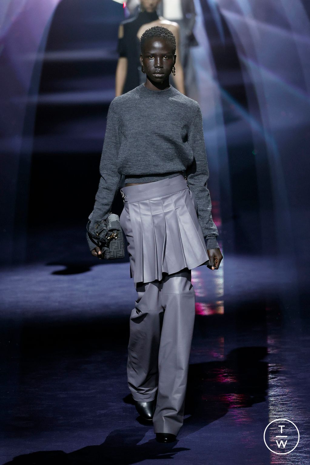 Fashion Week Milan Fall/Winter 2023 look 11 de la collection Fendi womenswear