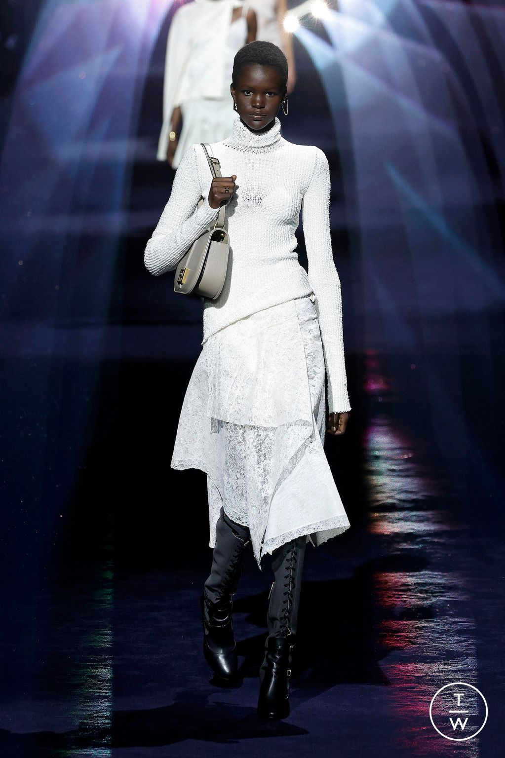 Fashion Week Milan Fall/Winter 2023 look 17 from the Fendi collection womenswear