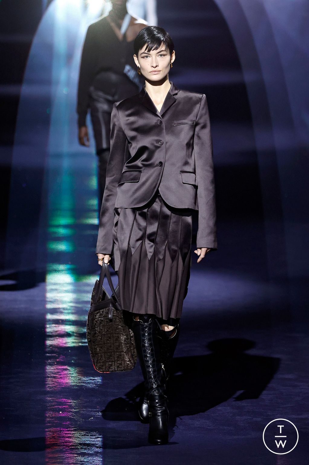 Fashion Week Milan Fall/Winter 2023 look 31 from the Fendi collection womenswear