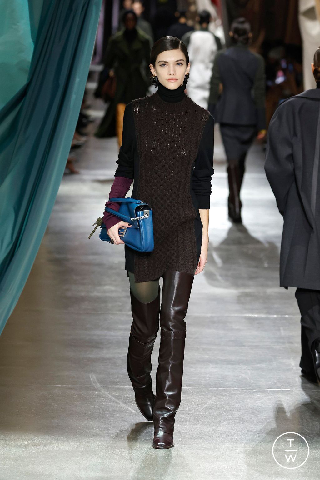 Fashion Week Milan Fall/Winter 2024 look 13 from the Fendi collection 女装