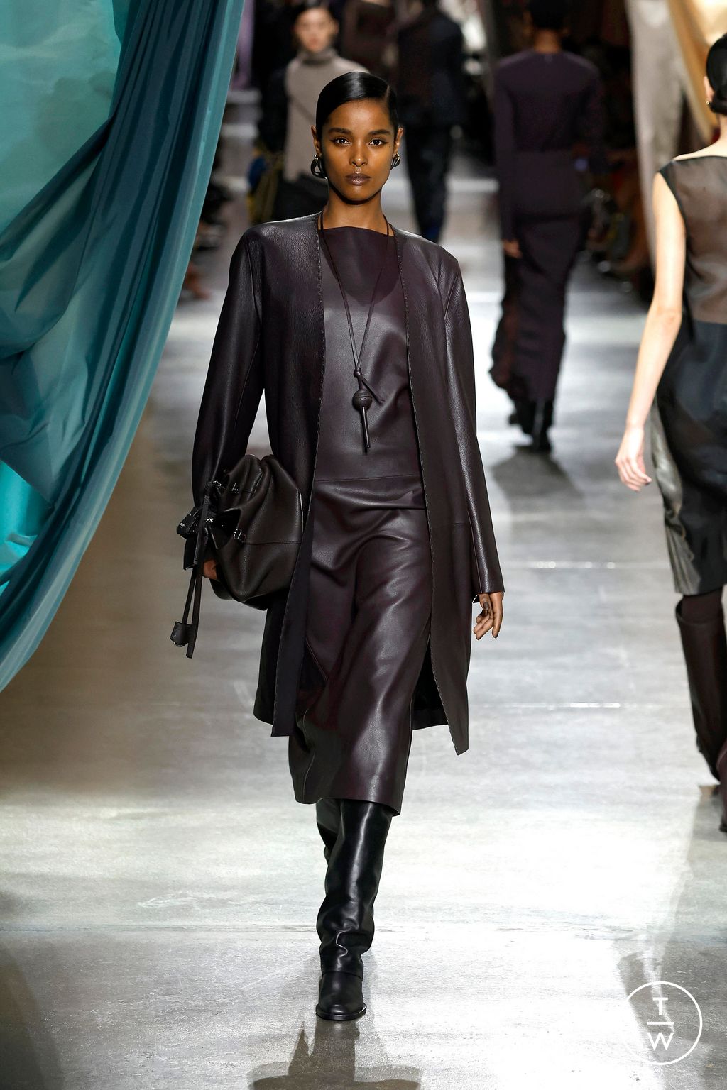Fashion Week Milan Fall/Winter 2024 look 43 from the Fendi collection womenswear