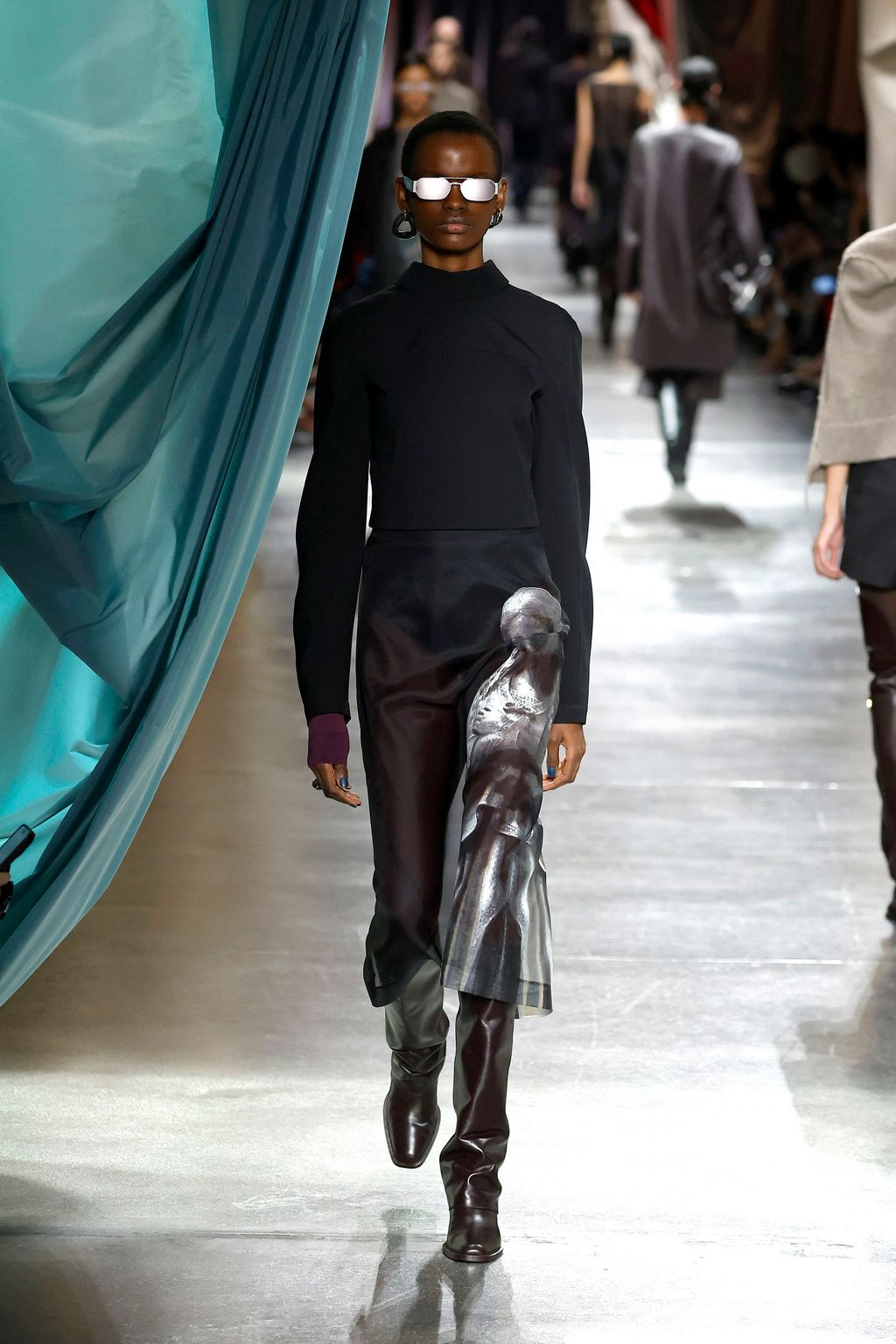 Fashion Week Milan Fall/Winter 2024 look 45 from the Fendi collection 女装