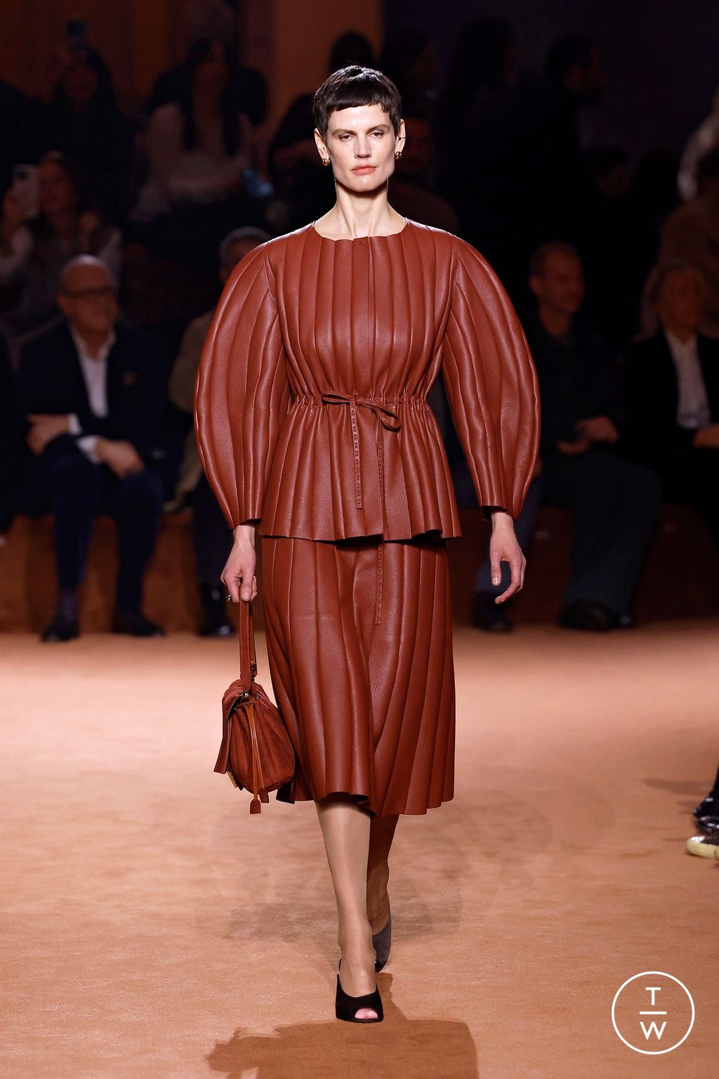Fashion Week Milan Fall/Winter 2025 look 21 from the Fendi collection womenswear