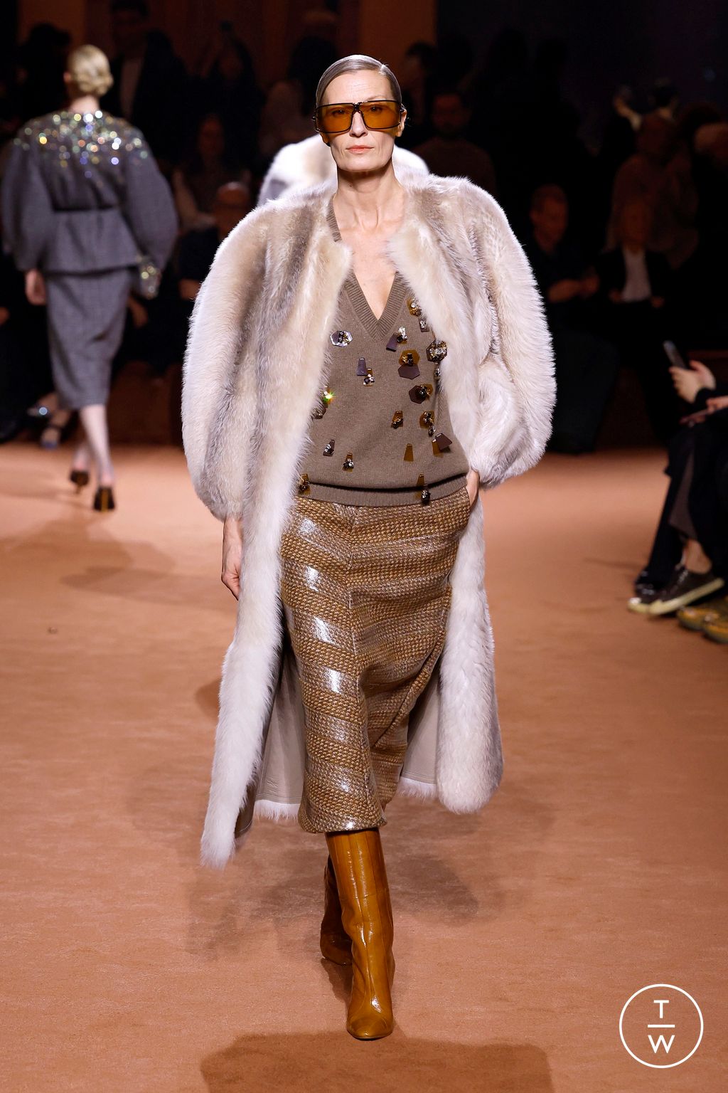 Fashion Week Milan Fall/Winter 2025 look 29 from the Fendi collection womenswear