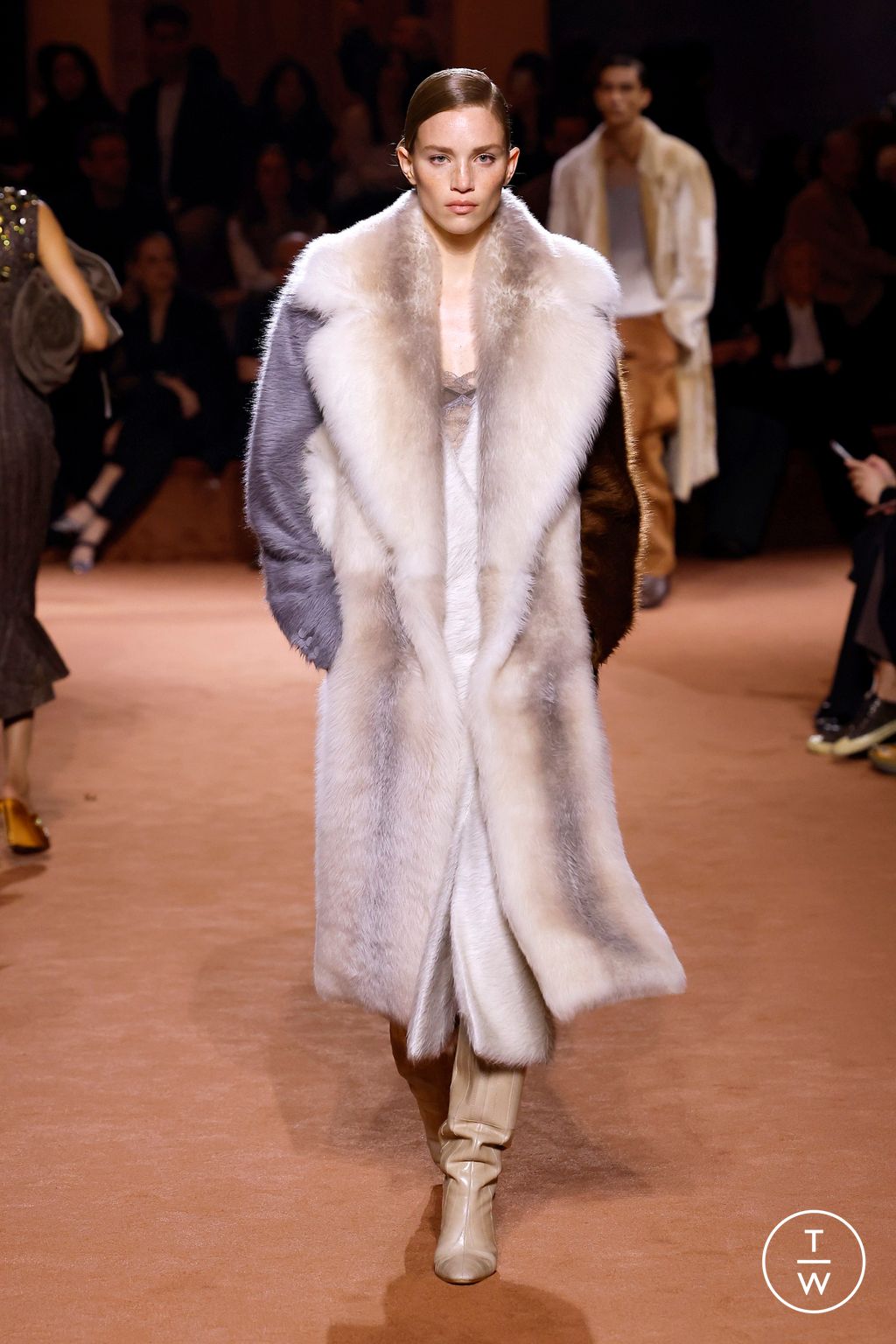 Fashion Week Milan Fall/Winter 2025 look 30 from the Fendi collection womenswear