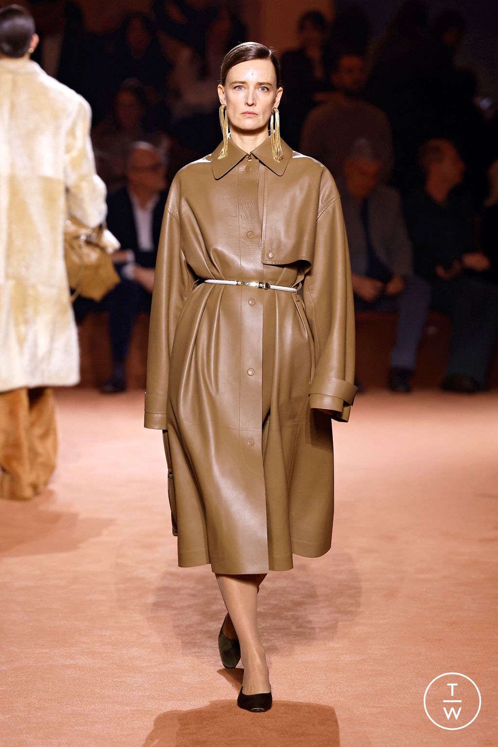 Fashion Week Milan Fall/Winter 2025 look 37 from the Fendi collection womenswear