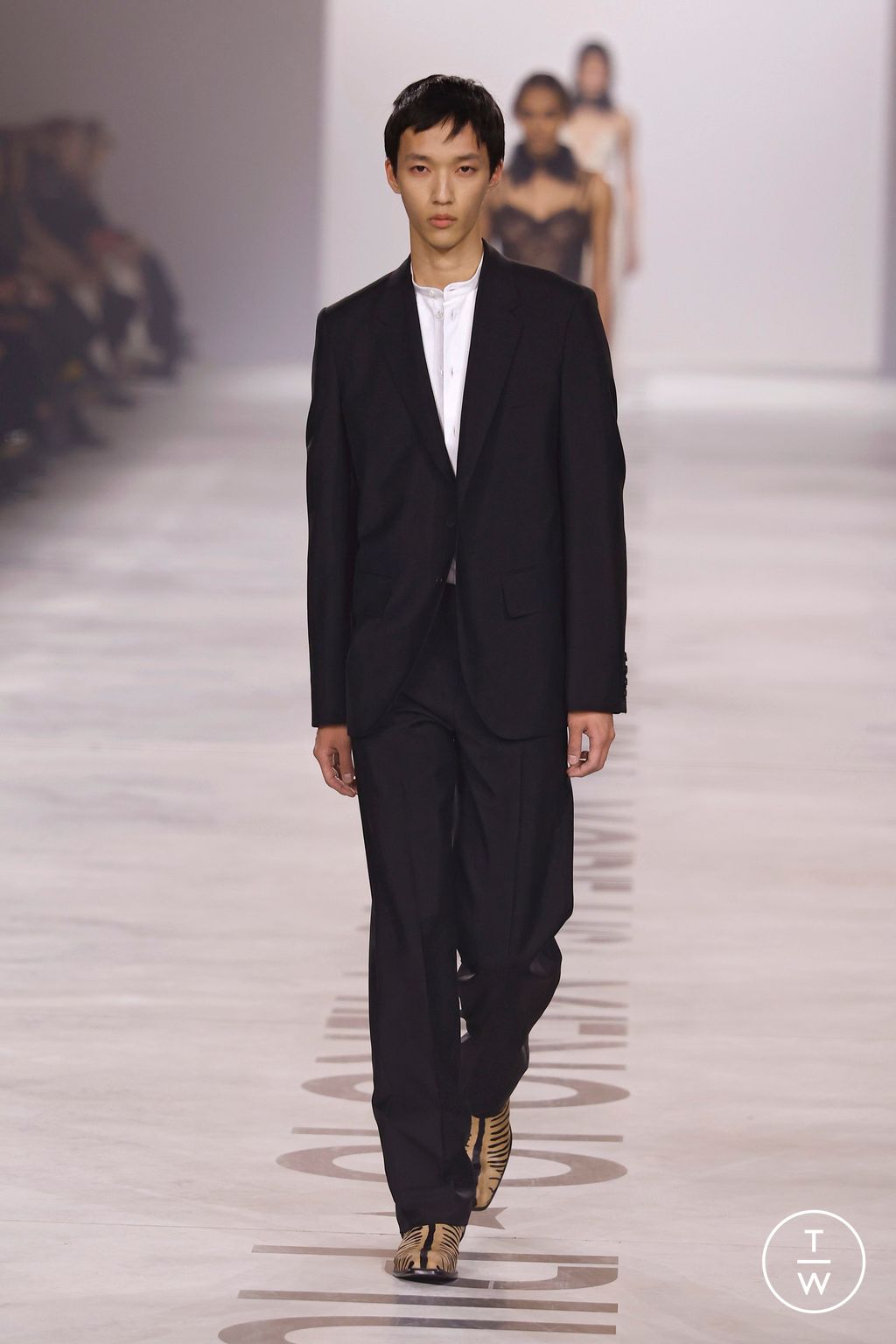 Fashion Week Milan Fall/Winter 2026 look 74 from the Fendi collection 女装