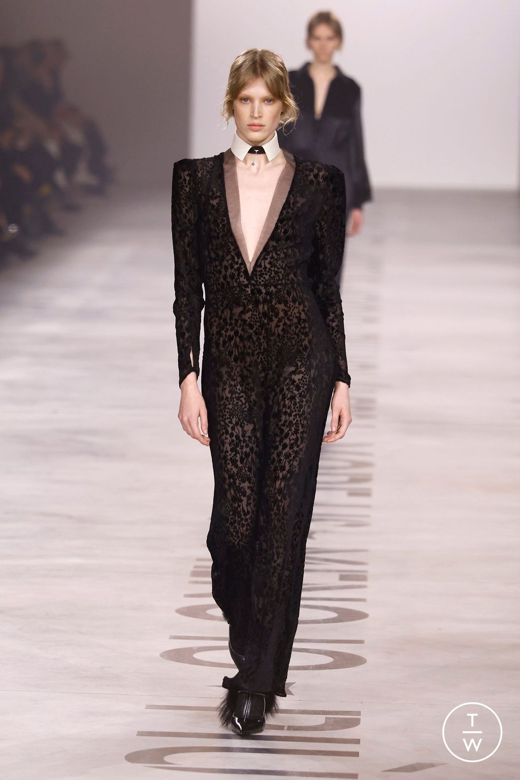 Fashion Week Milan Fall/Winter 2026 look 79 from the Fendi collection womenswear