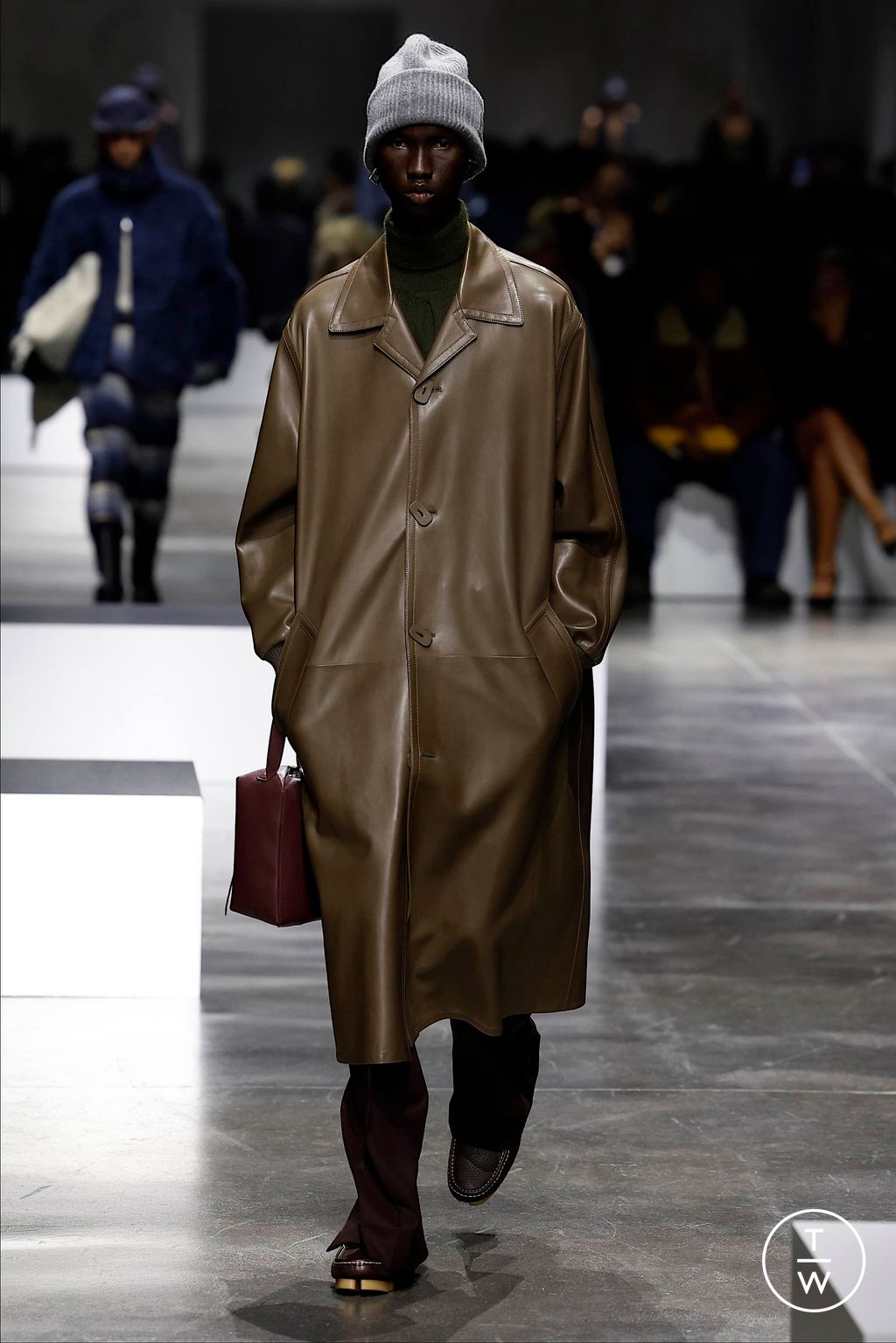 Fashion Week Milan Fall/Winter 2024 look 7 de la collection Fendi menswear