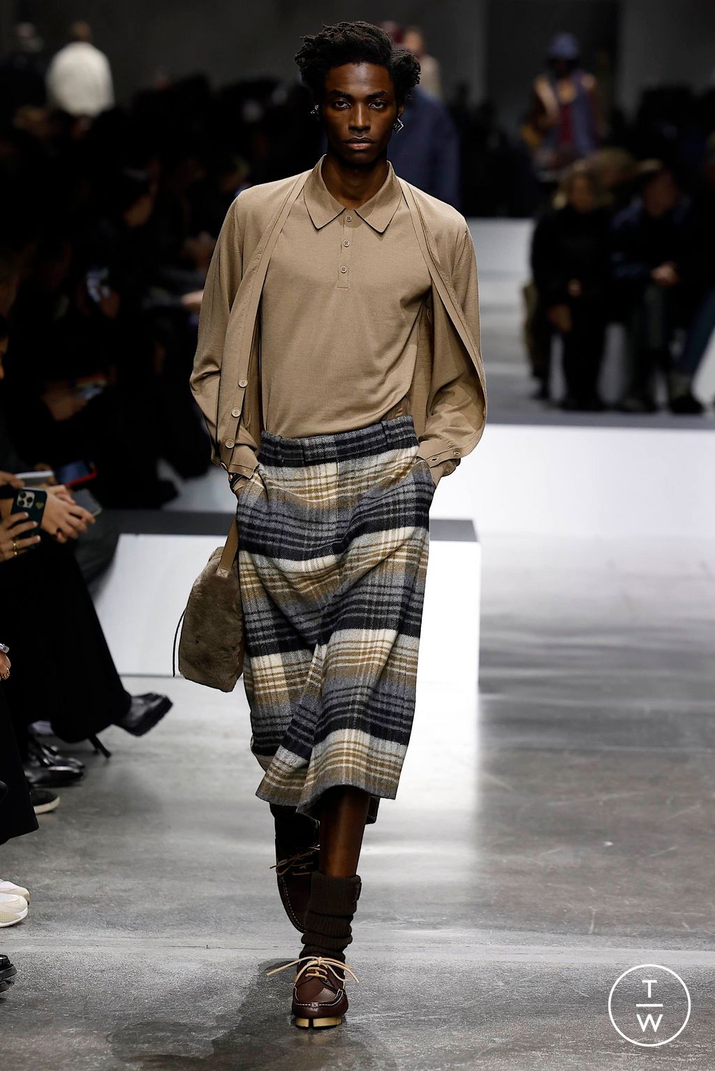 Fashion Week Milan Fall/Winter 2024 look 8 de la collection Fendi menswear