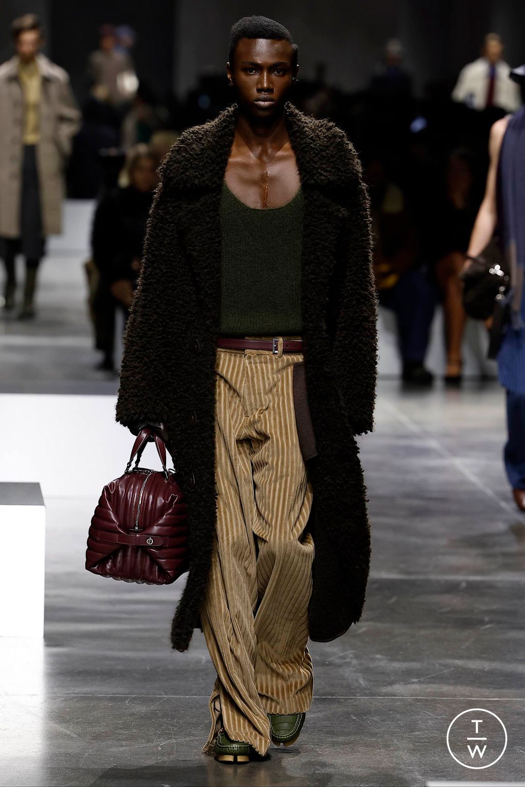 Fashion Week Milan Fall/Winter 2024 look 10 from the Fendi collection menswear