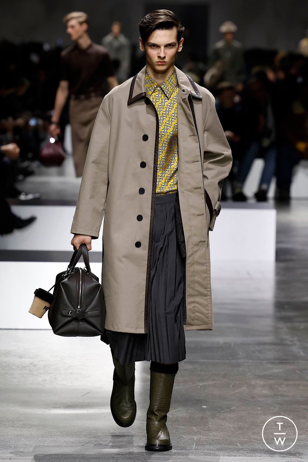 Fashion Week Milan Fall/Winter 2024 look 19 de la collection Fendi menswear