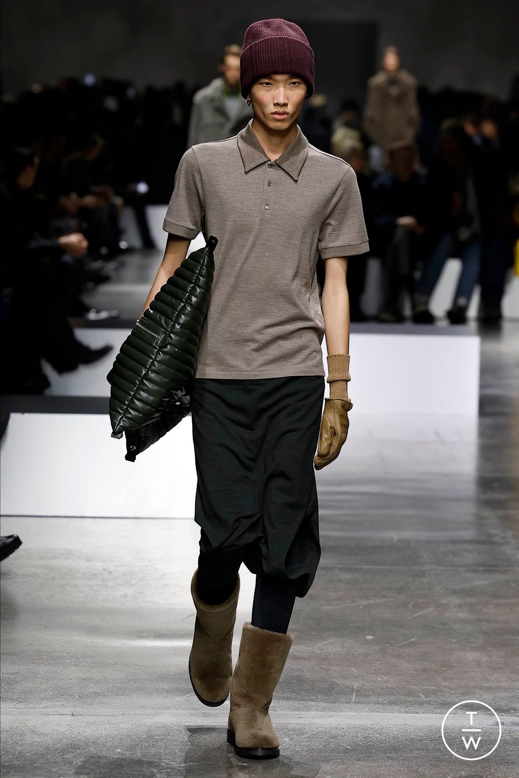 Fashion Week Milan Fall/Winter 2024 look 21 from the Fendi collection 男装