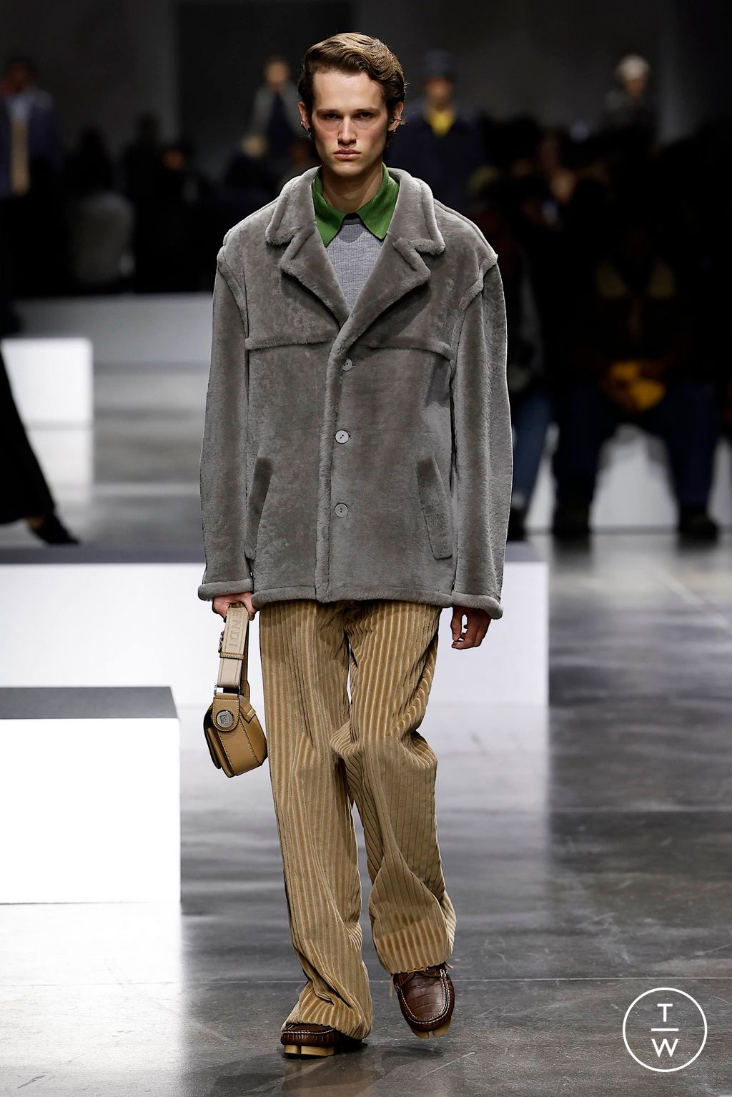 Fashion Week Milan Fall/Winter 2024 look 29 from the Fendi collection 男装