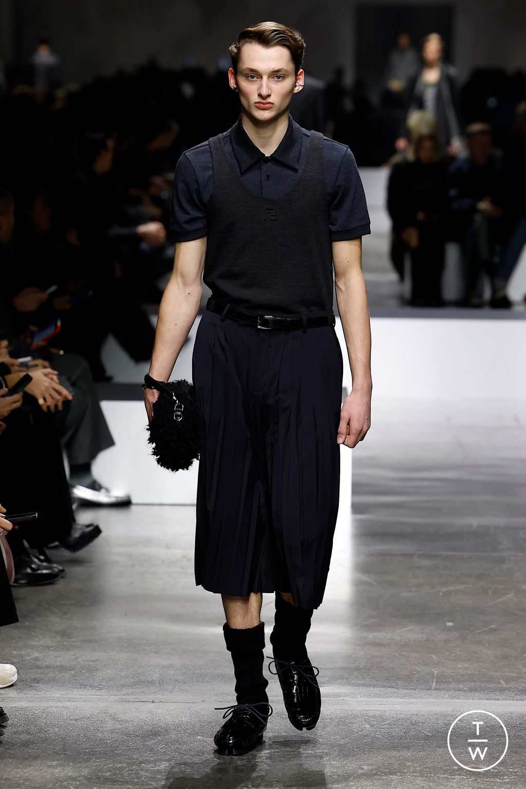 Fashion Week Milan Fall/Winter 2024 look 37 de la collection Fendi menswear