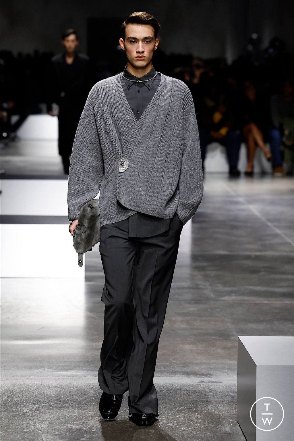 Fashion Week Milan Fall/Winter 2024 look 48 from the Fendi collection 男装